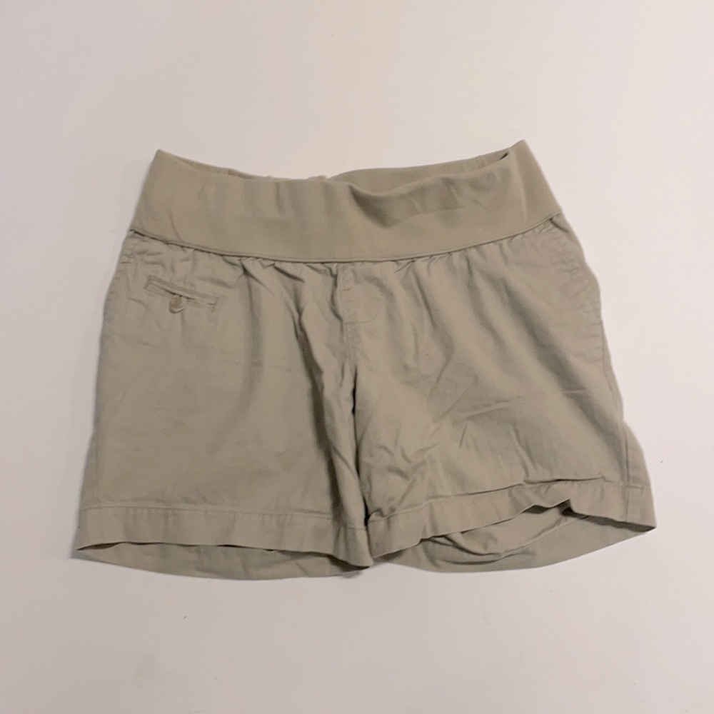 Liz Lange maternity khaki shorts size S